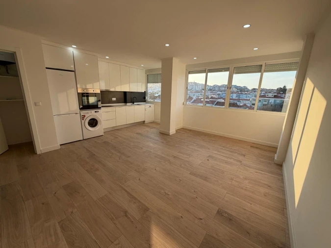 Apartamento T4 para Venda em Águas Livres Foto 1