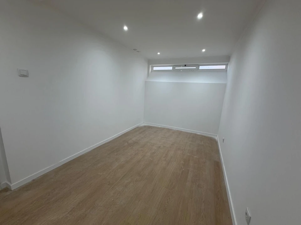 Apartamento T2 para Venda em Venteira Foto 9