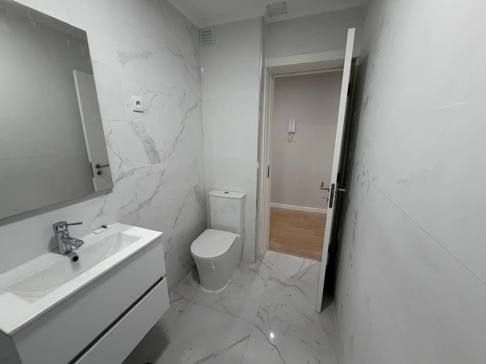 Apartamento T2 para Venda em Venteira Foto 10