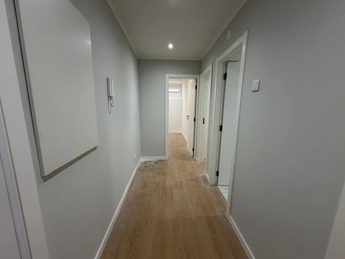 Apartamento T2 para Venda em Venteira Foto 7