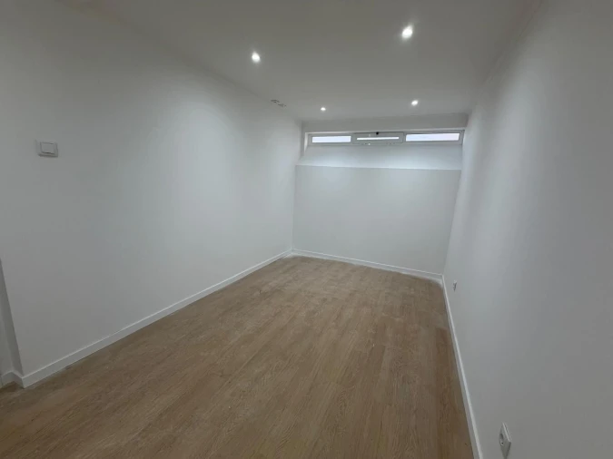 Apartamento T2 para Venda em Venteira Foto 9