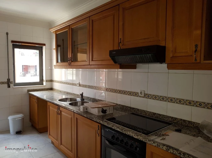 Apartamento T1 para Arrendamento em Vila Verde e Barbudo