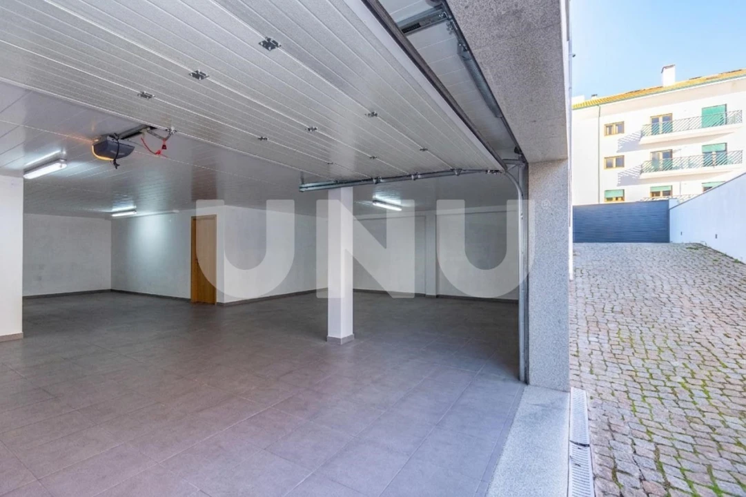 Moradia T5 para Venda em Boidobra Foto 36