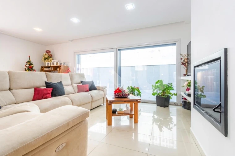 Moradia T5 para Venda em Boidobra Foto 3