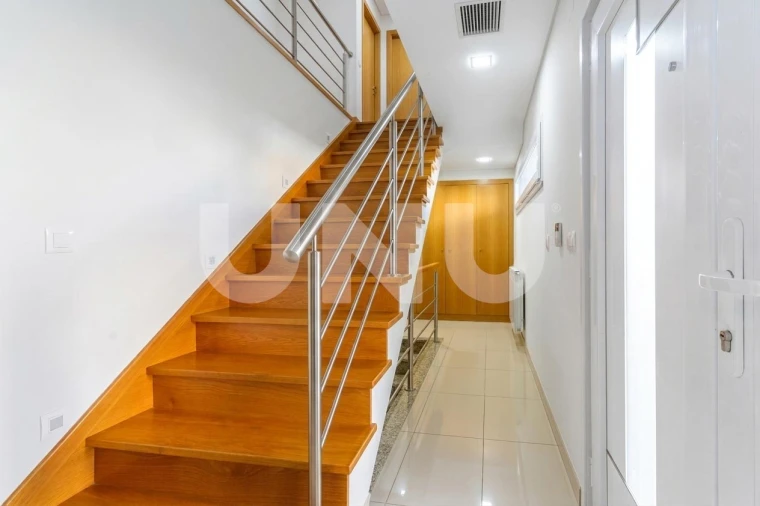 Moradia T5 para Venda em Boidobra Foto 16