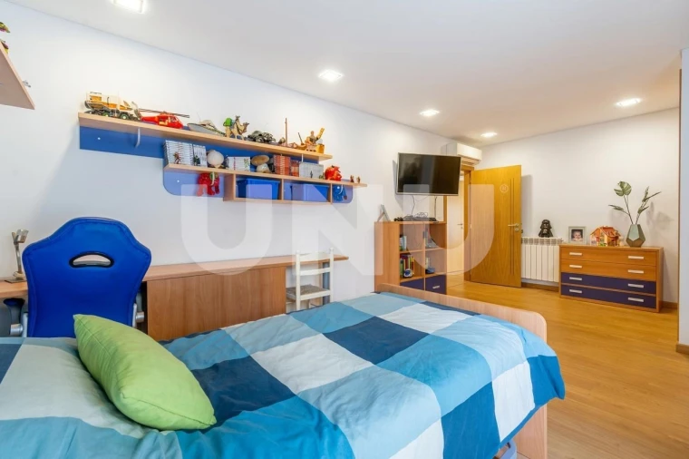 Moradia T5 para Venda em Boidobra Foto 28