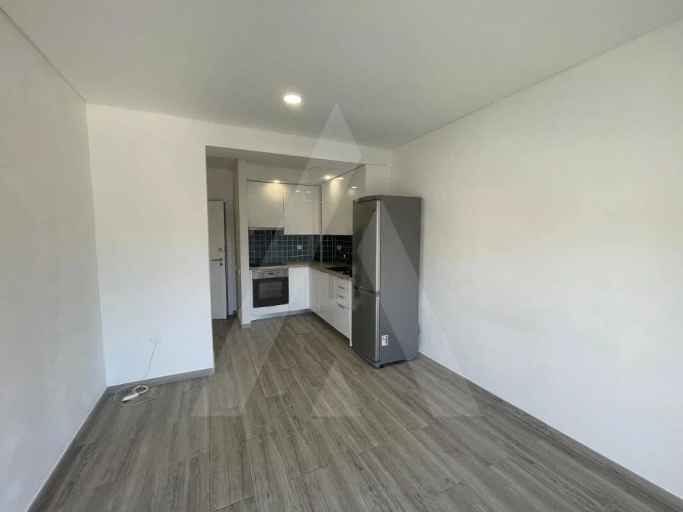 Apartamento T1 para Arrendamento em Glória e Vera Cruz Foto 3