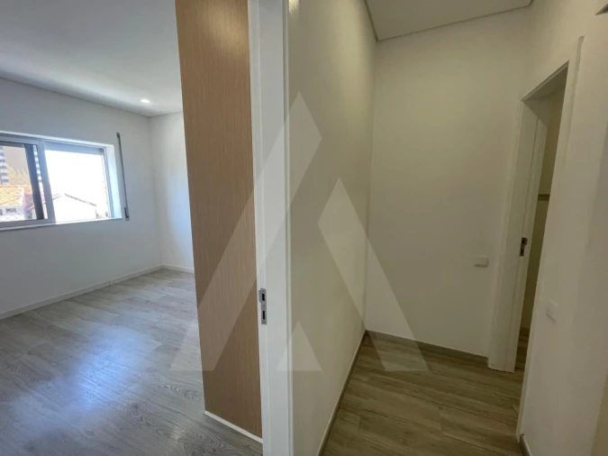 Apartamento T1 para Arrendamento em Glória e Vera Cruz Foto 7