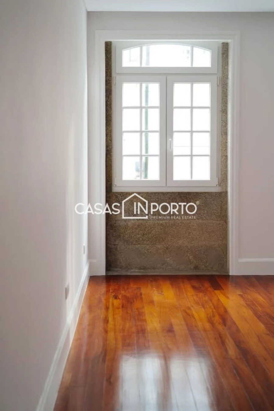 Apartamento T2 para Venda em Cedofeita, Santo Ildefonso, Sé, Miragaia, São Nicolau e Vitória Foto 2