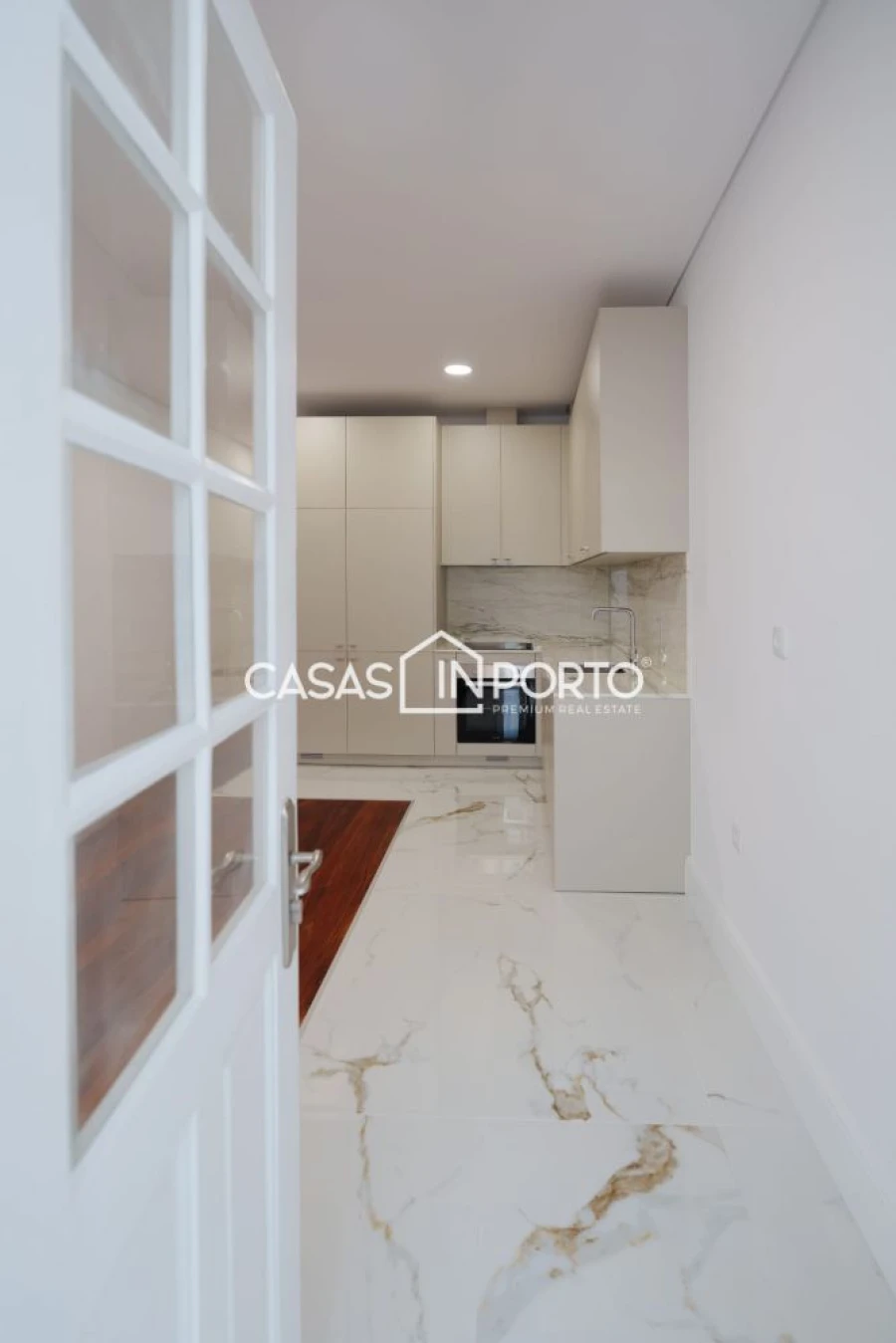 Apartamento T2 para Venda em Cedofeita, Santo Ildefonso, Sé, Miragaia, São Nicolau e Vitória Foto 9