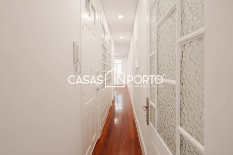 Apartamento T2 para Venda em Cedofeita, Santo Ildefonso, Sé, Miragaia, São Nicolau e Vitória Foto 5