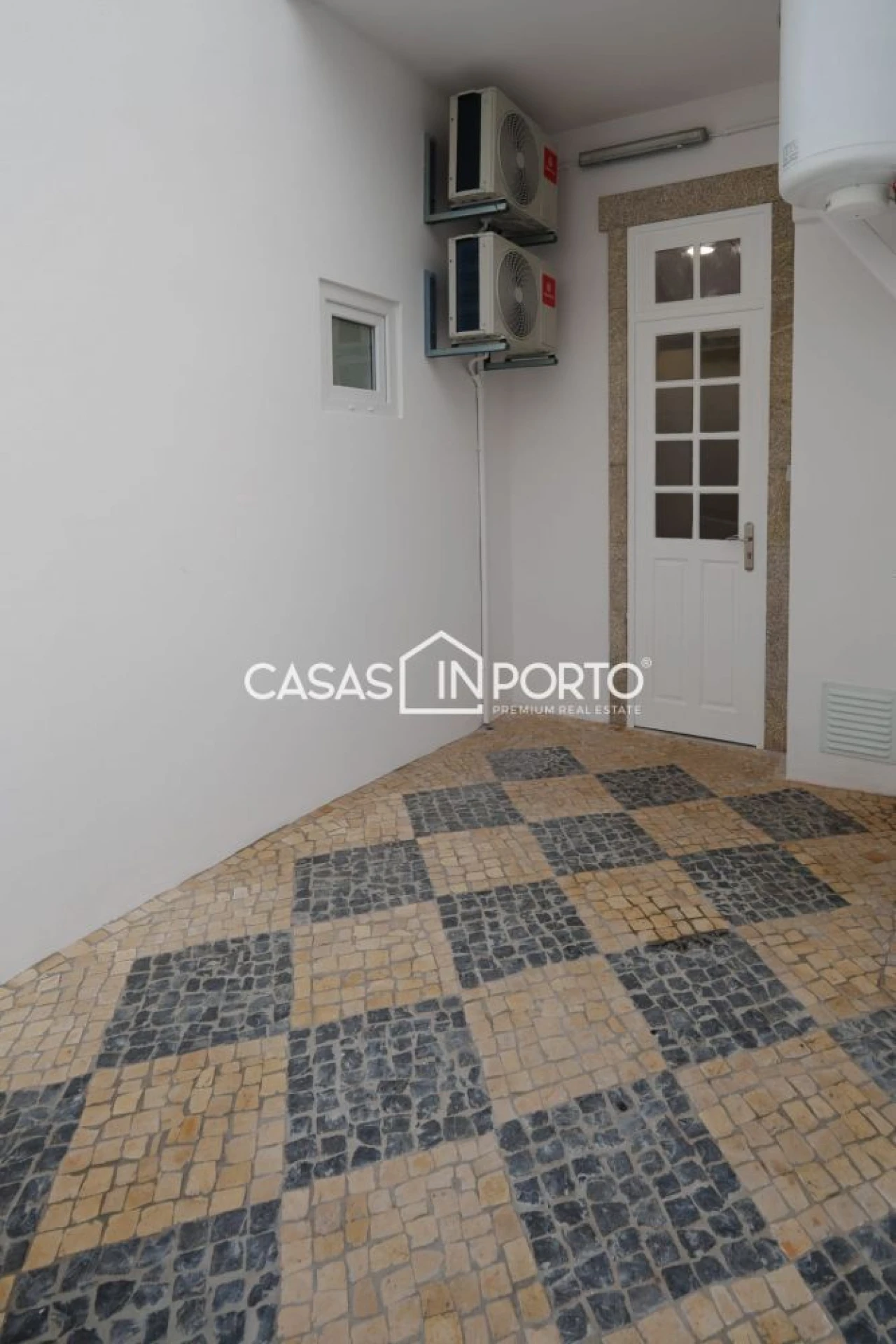 Apartamento T2 para Venda em Cedofeita, Santo Ildefonso, Sé, Miragaia, São Nicolau e Vitória Foto 27