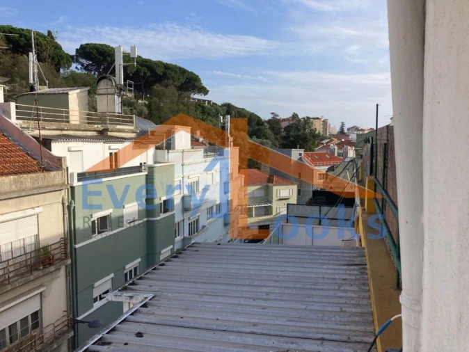 Apartamento T3 para Venda em Arroios Foto 58