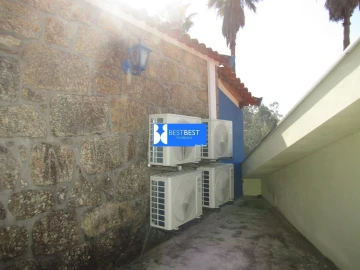 Moradia T5 para Venda em Moure