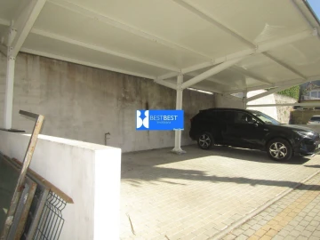 Moradia T5 para Venda em Moure