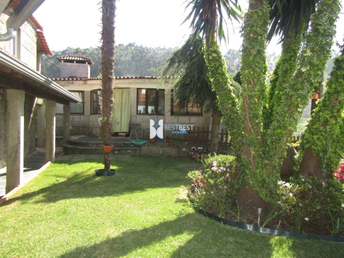 Moradia T5 para Venda em Moure Foto 3