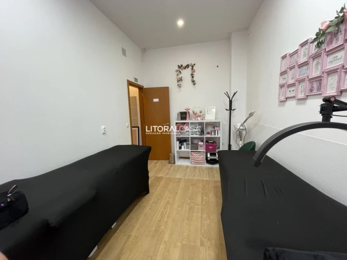 Loja para Trespasse em Aradas Foto 8