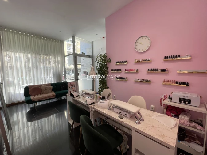 Loja para Trespasse em Aradas Foto 3