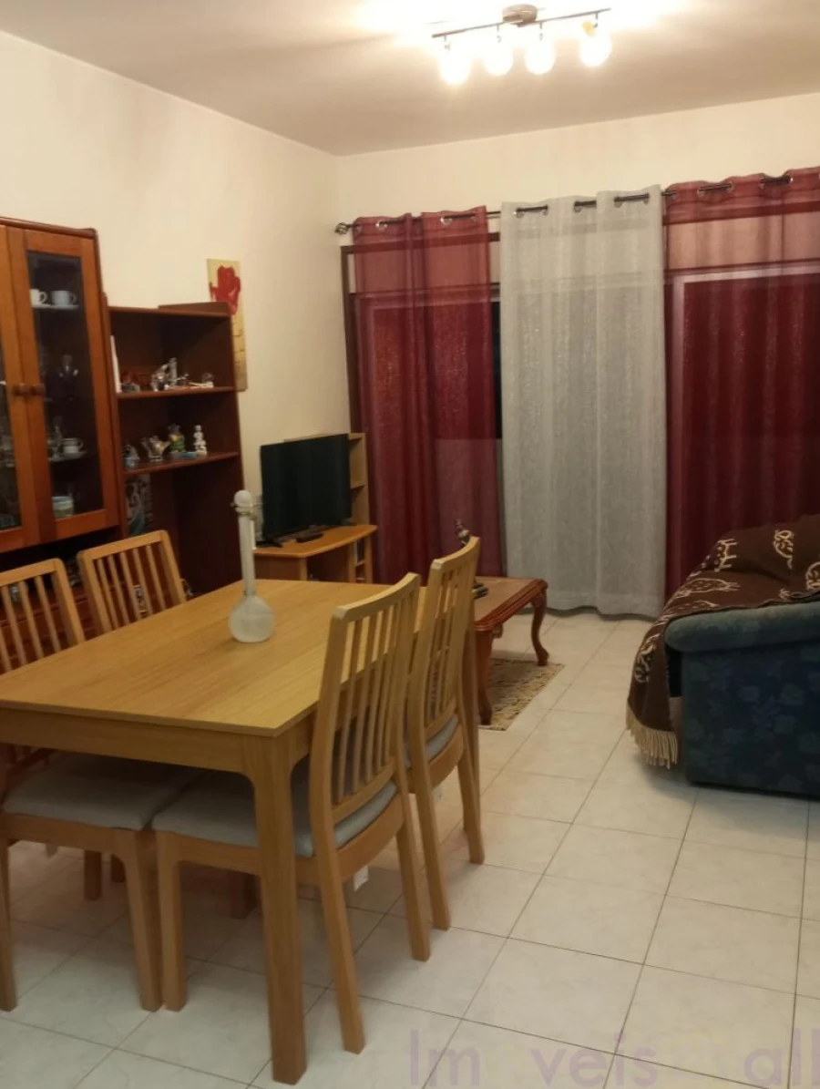 Apartamento T2 para Venda em Santa Maria de Lamas Foto 8