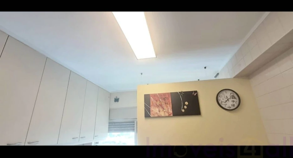 Apartamento T2 para Venda em Santa Maria de Lamas Foto 4