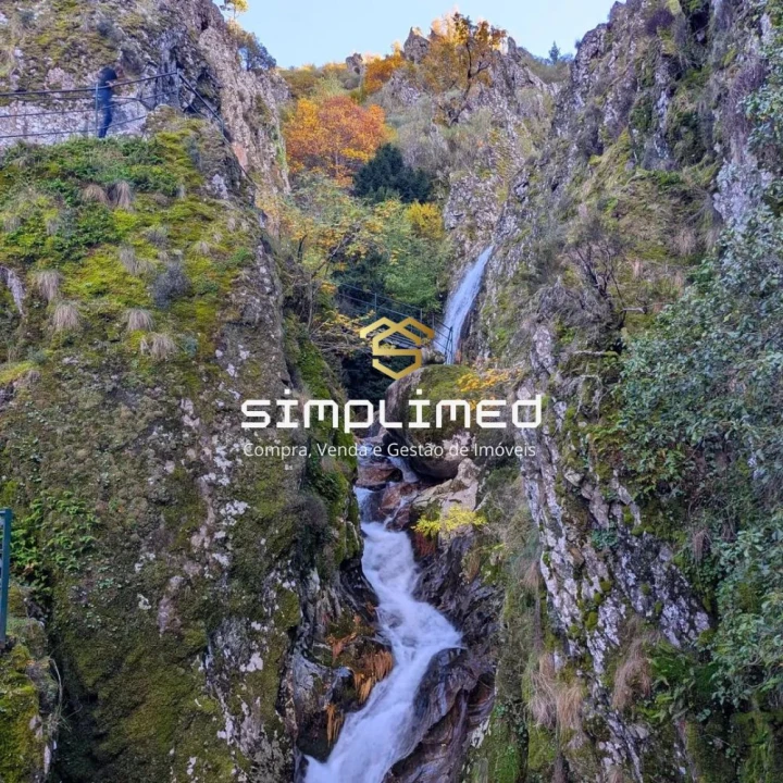 Moradia T4 para Venda em Três Povos Foto 56