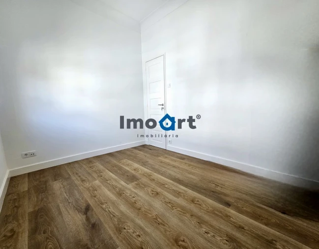 Moradia T2 para Venda em Ramalde Foto 14