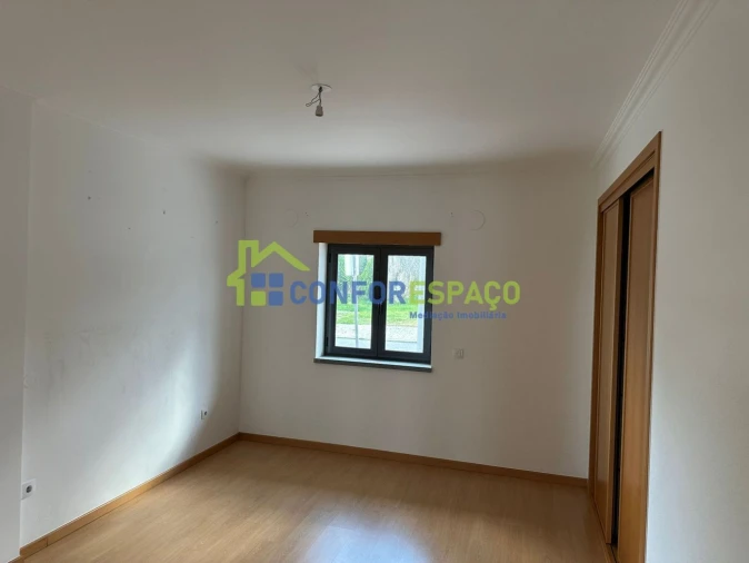 Apartamento T2 para Venda em Castelo Branco Foto 6