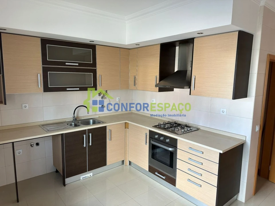 Apartamento T2 para Venda em Castelo Branco Foto 1