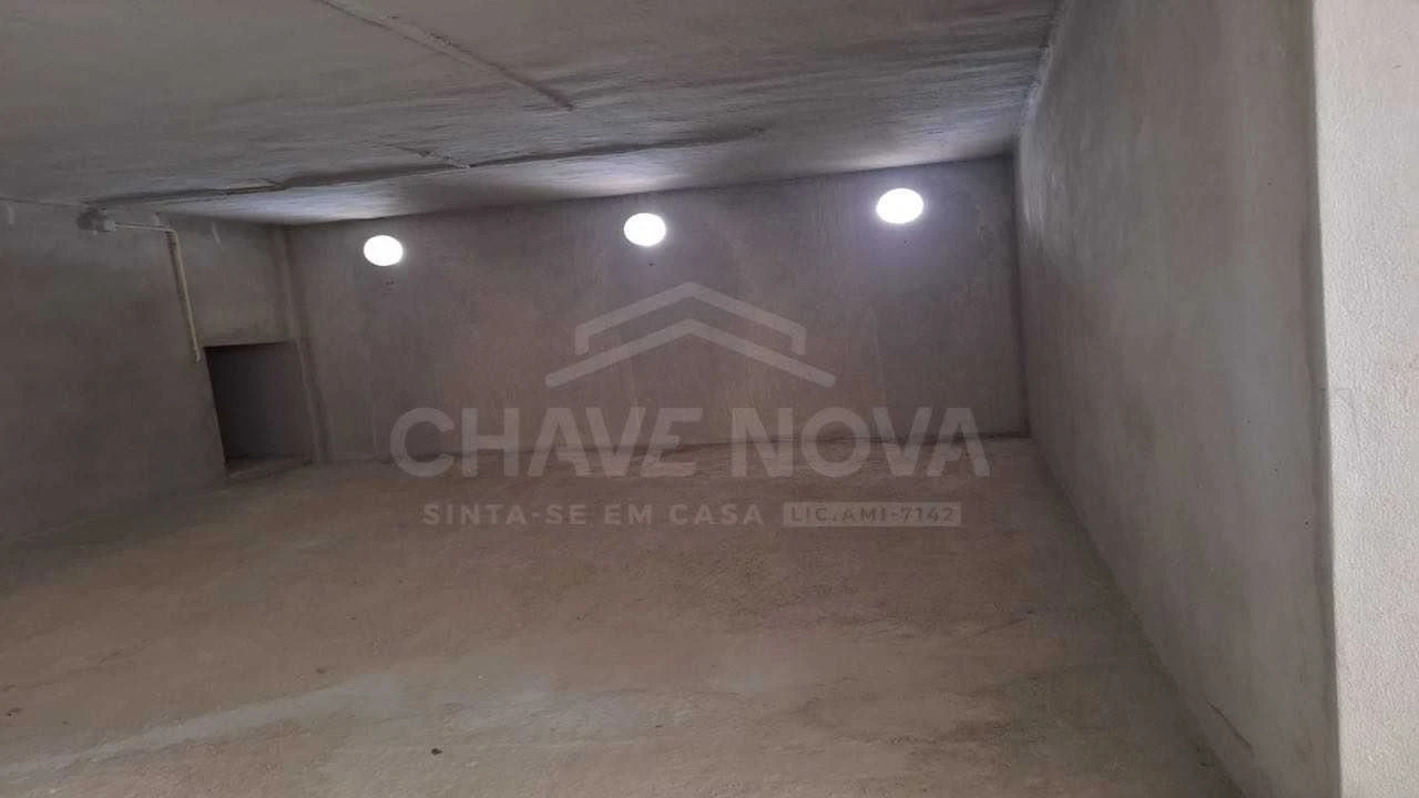 Apartamento T3 para Venda em Arcozelo Foto 15