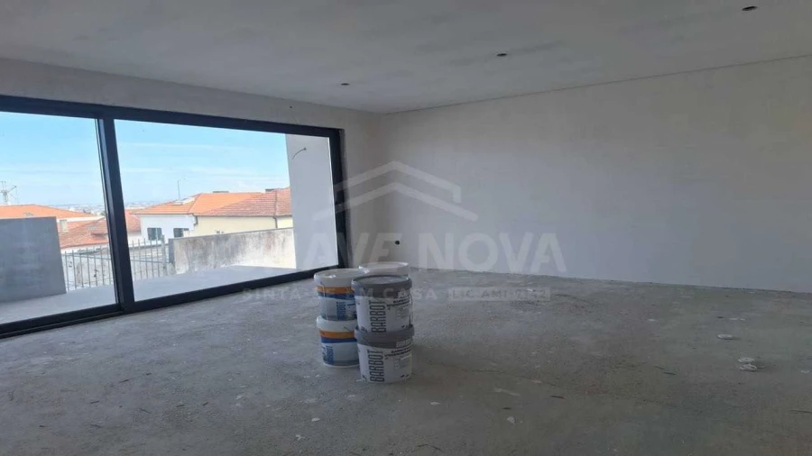 Apartamento T3 para Venda em Arcozelo Foto 3