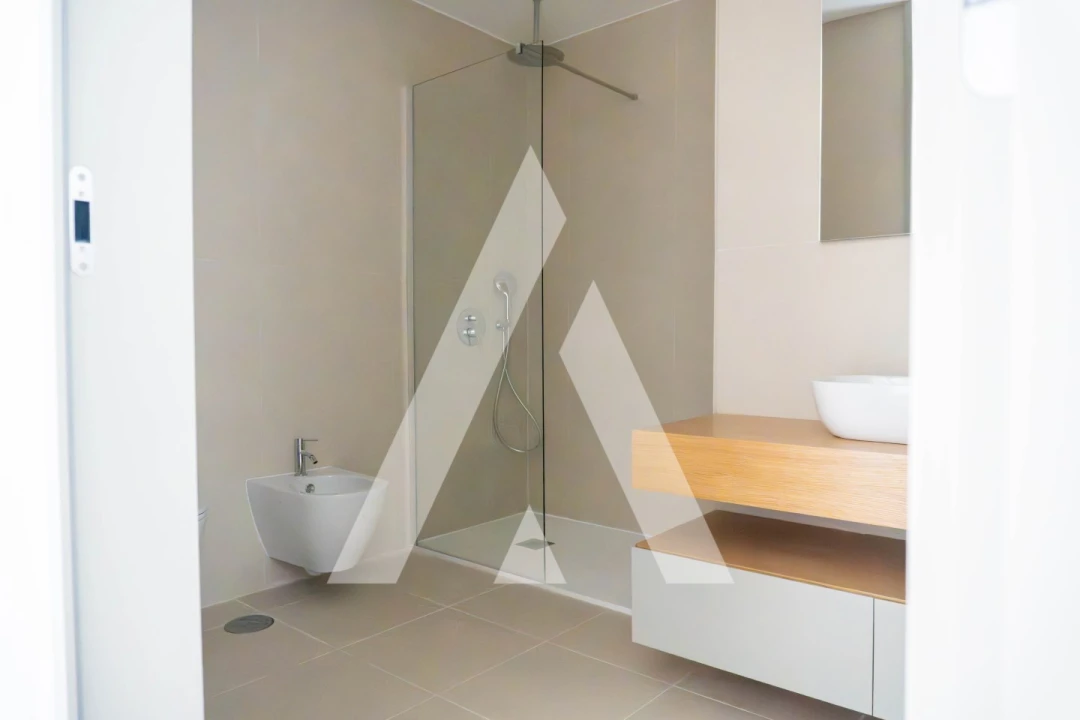 Apartamento T3 para Venda em Gualtar Foto 16