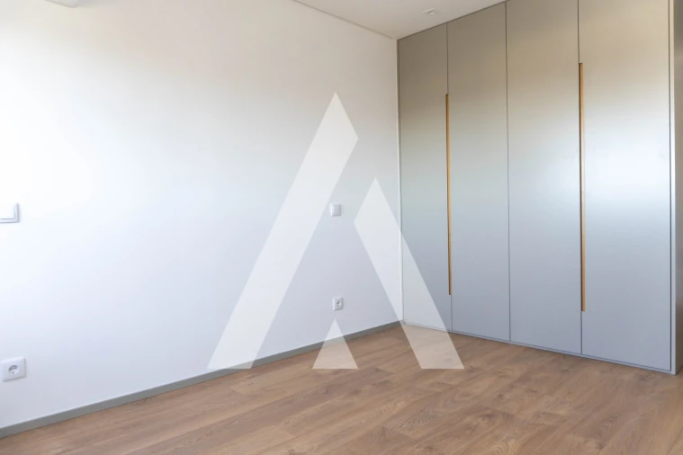 Apartamento T3 para Venda em Gualtar Foto 11