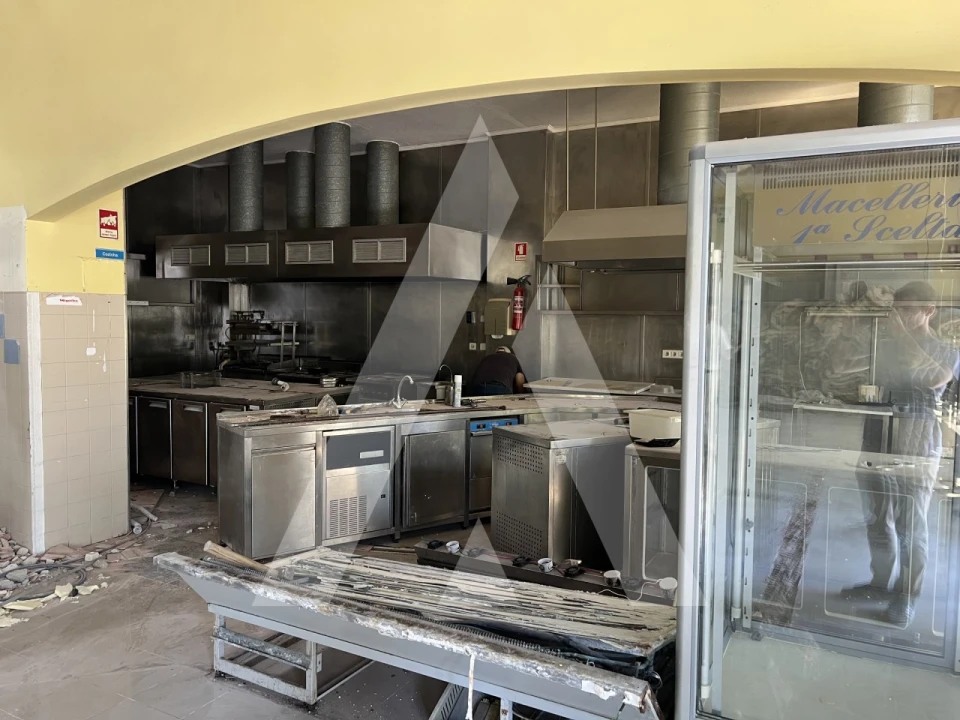 Armazém para Venda em Vialonga Foto 4