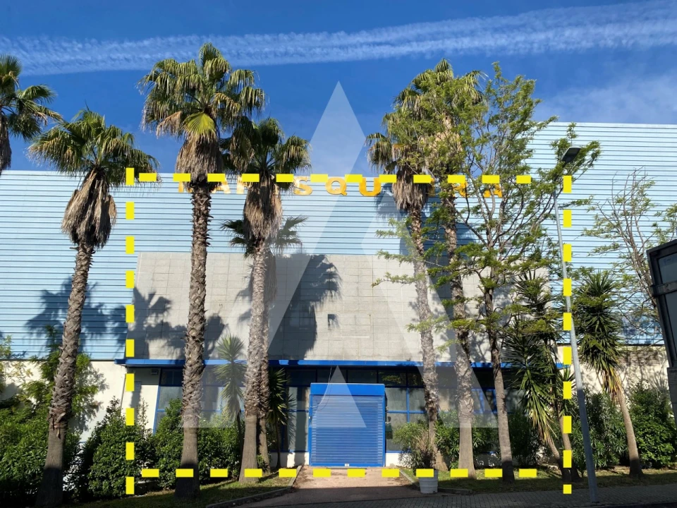 Armazém para Venda em Vialonga Foto 1