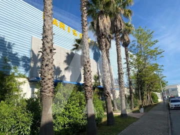 Armazém para Venda em Vialonga