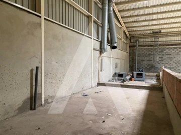 Armazém para Venda em Vialonga