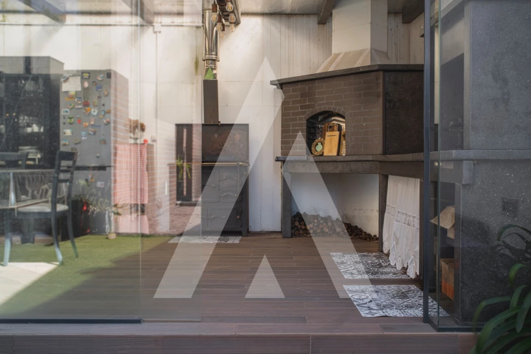 Moradia T5 para Venda em Santo Antonio dos Olivais Foto 58