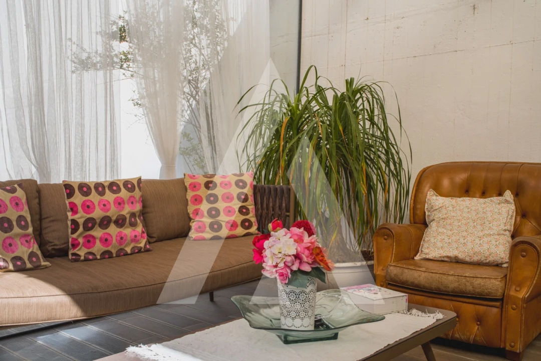 Moradia T5 para Venda em Santo Antonio dos Olivais Foto 59