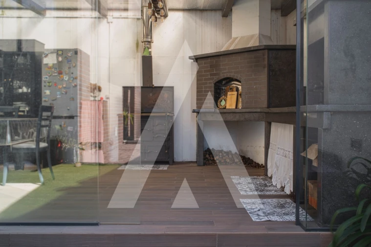 Moradia T5 para Venda em Santo Antonio dos Olivais Foto 58