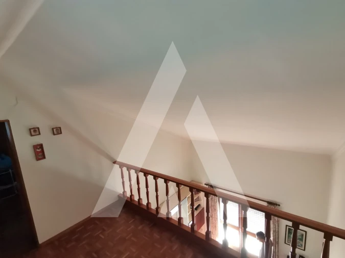 Moradia T4 para Venda em Loures Foto 13