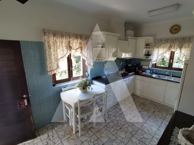 Moradia T4 para Venda em Loures Foto 28