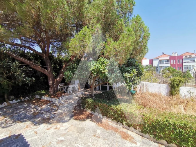 Moradia T4 para Venda em Loures Foto 42