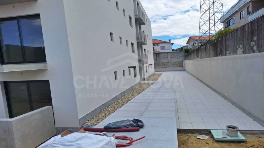 Apartamento T3 para Venda em Arcozelo Foto 24