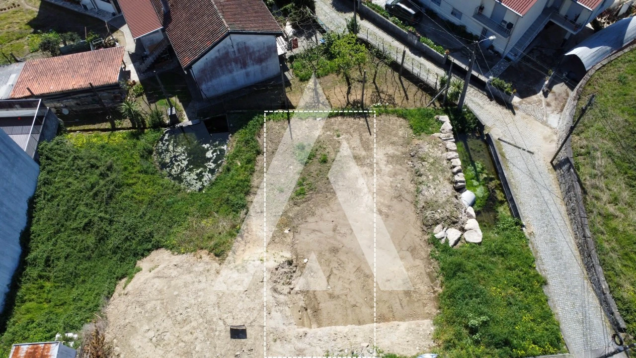 Terreno para Venda em Gualtar Foto 1