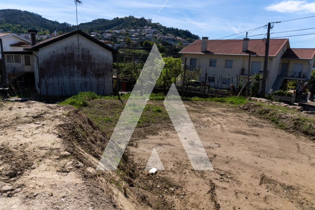 Terreno para Venda em Gualtar Foto 2