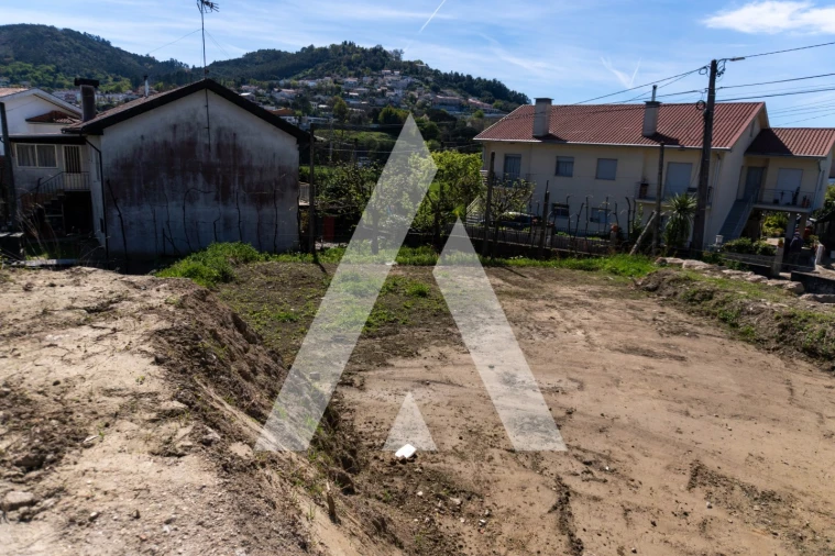 Terreno para Venda em Gualtar Foto 2