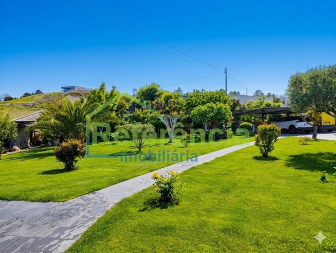 Moradia T6 para Venda em Outeiro Seco Foto 3