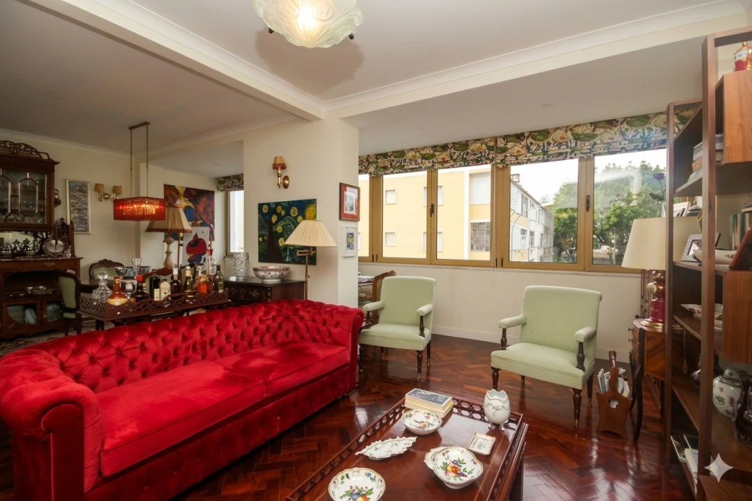 Apartamento T2 para Venda em Oeiras e São Julião da Barra, Paço de Arcos e Caxias Foto 1