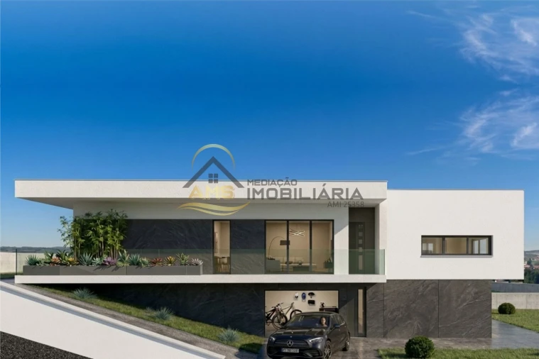 Moradia T3 para Venda em Golães Foto 2