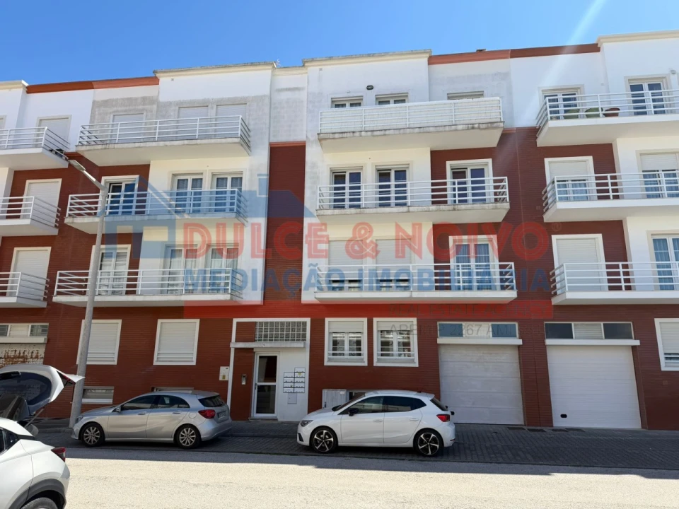 Apartamento T4 para Venda em Peniche Foto 12